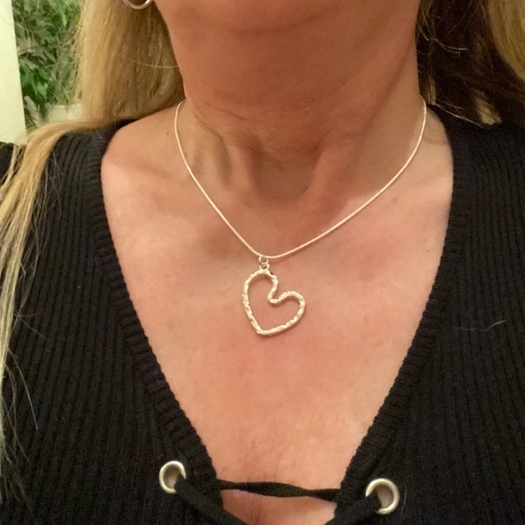 Custom Valentines Gift Heart Necklace - Picture 7 of 16